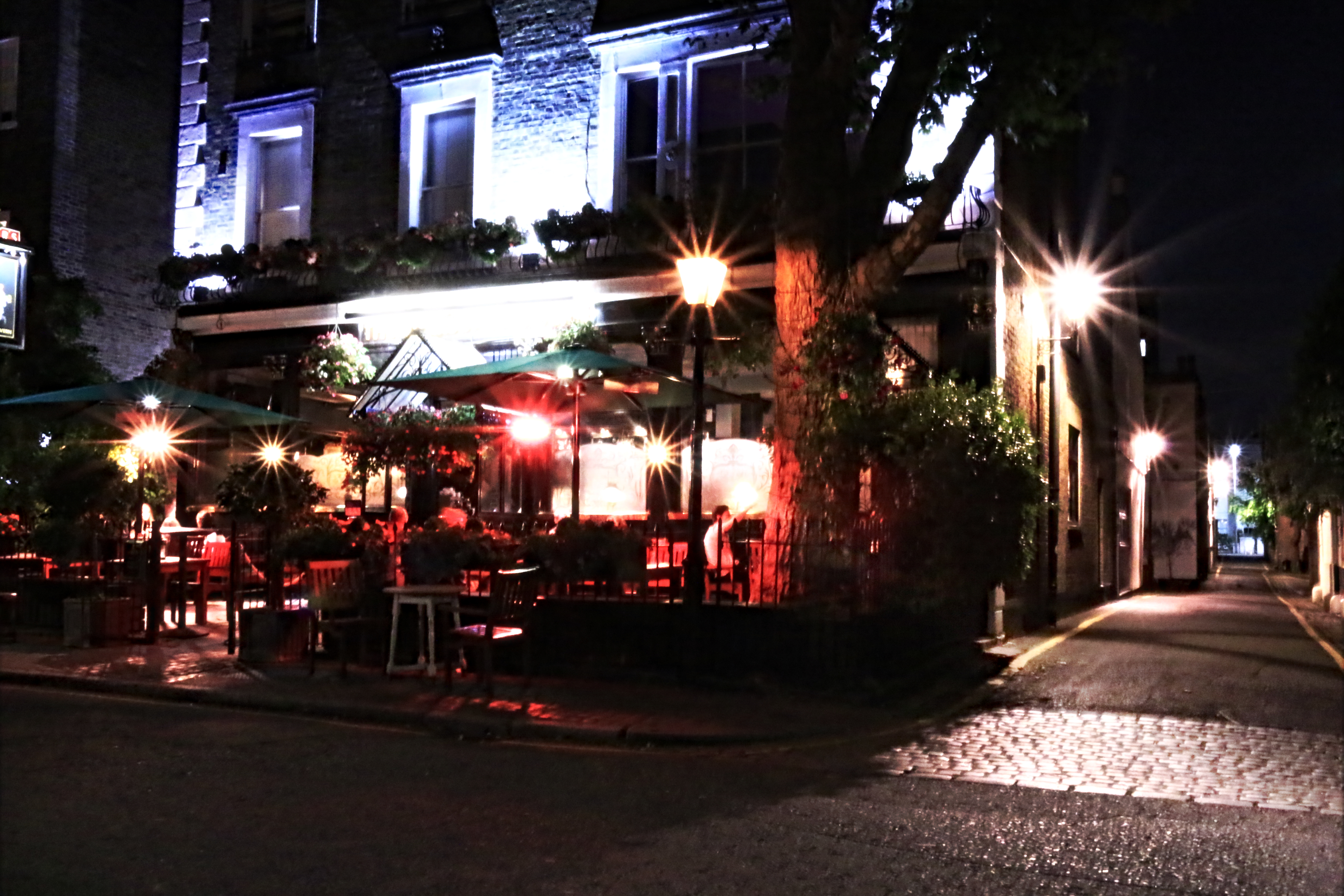 Scarsdale Pub